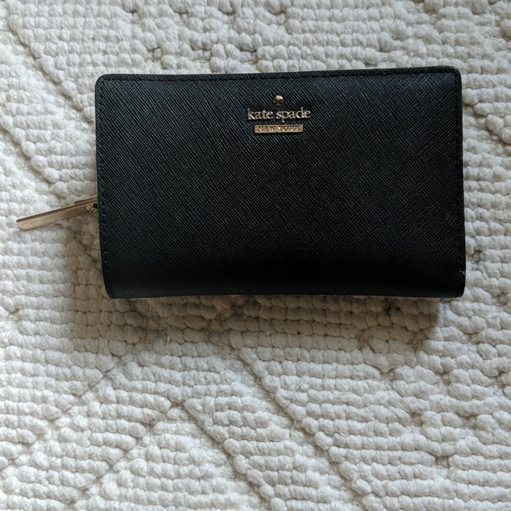 Kate Spade Medium Wallet